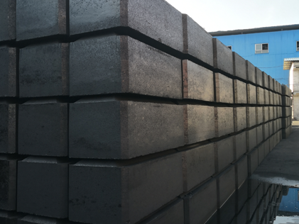 Bloc de carbone d'anode